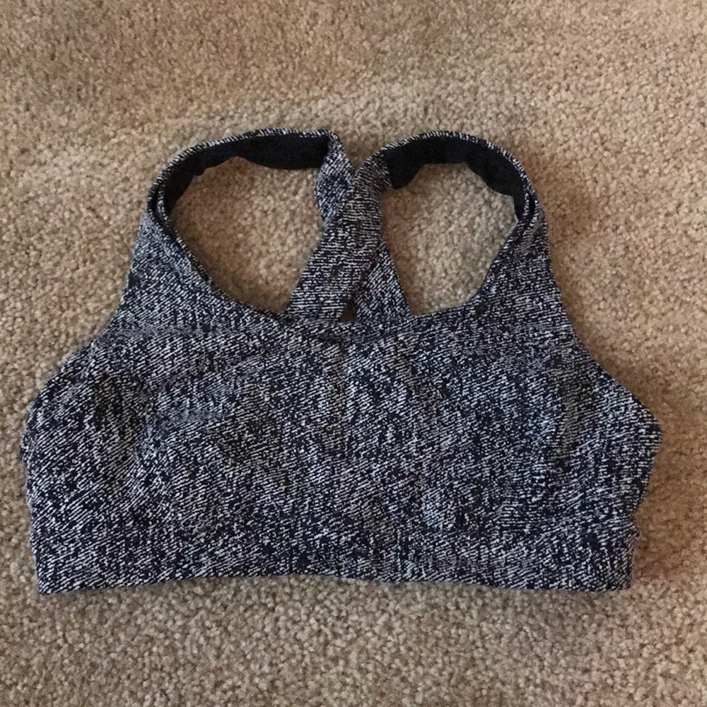 [ Lululemon Athletica ] “Run On” Sports Bra